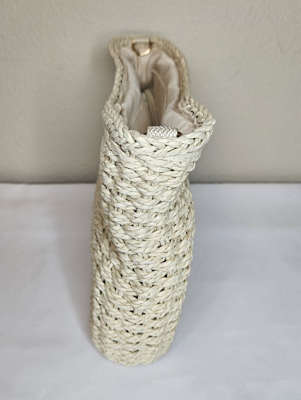 Woven Straw Tote/Crossbody Bag with 2 Interchangeable Straps NEW - Picture 6 of 7